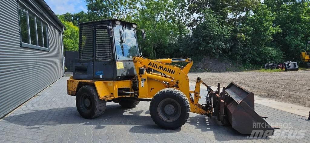 Ahlmann AL 70 Gumikerekes homlokrakodók