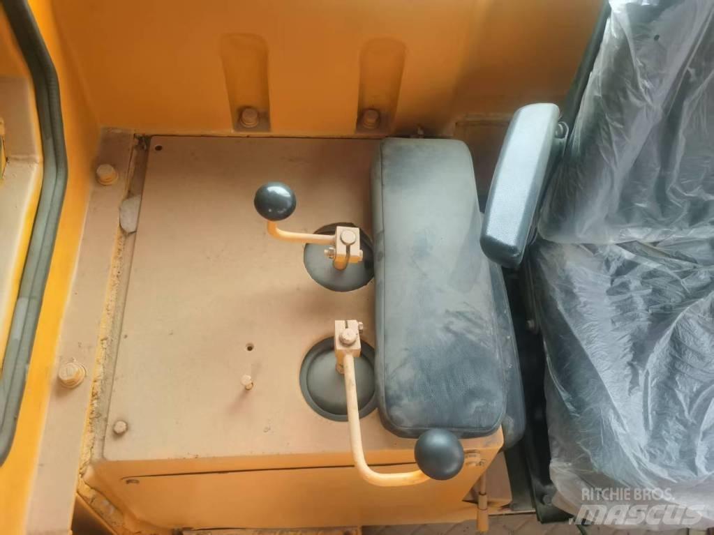 CAT D 7 G lánctalpas dózerek