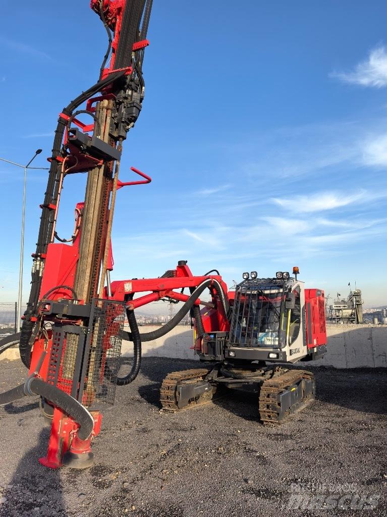 Sandvik DX 800 Talaj fúró