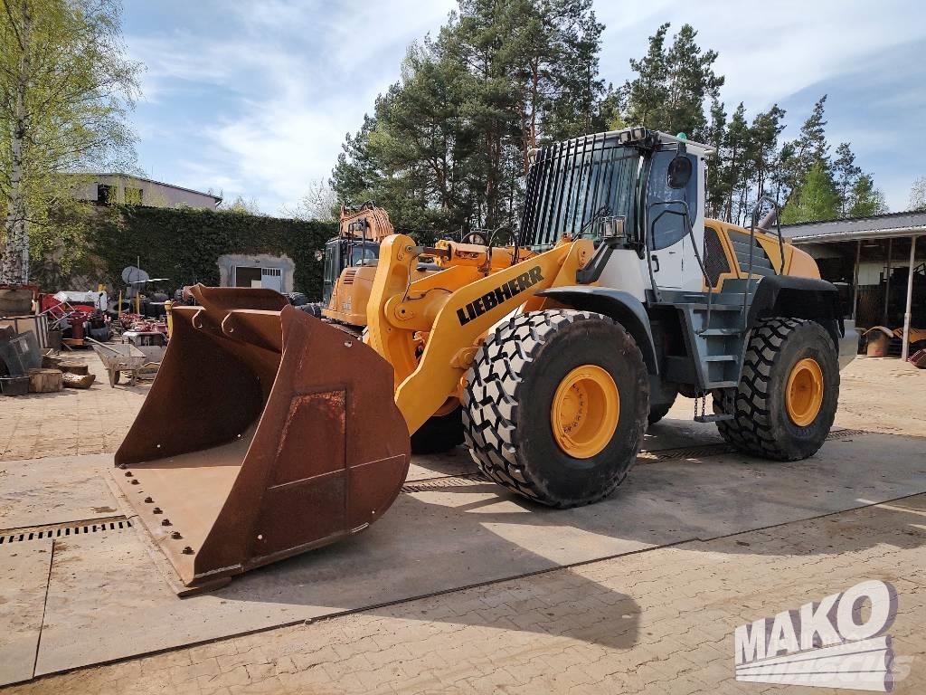 Liebherr L 576 Gumikerekes homlokrakodók