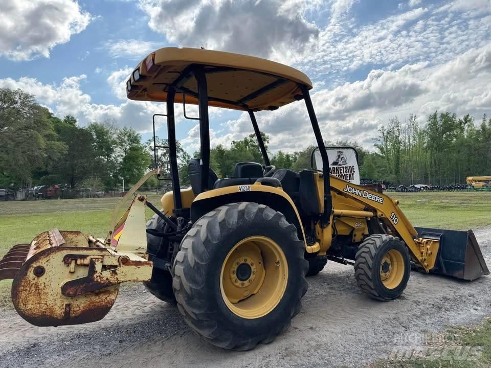 John Deere 110 Traktorok