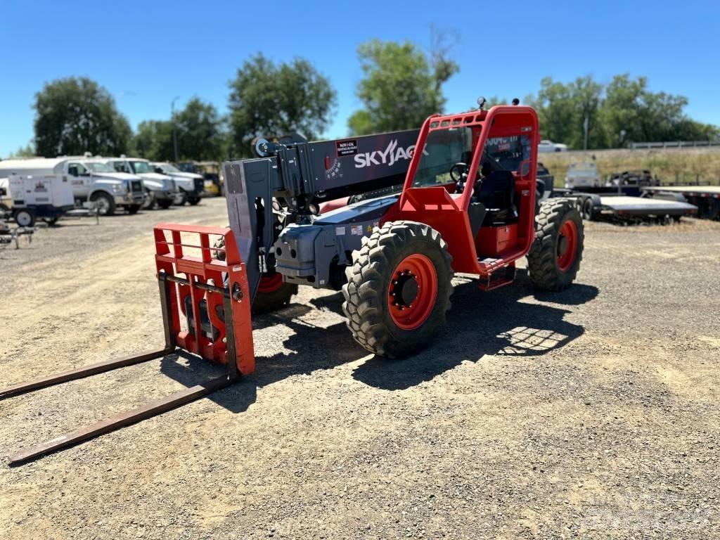 SkyJack SJ 843 Teleszkópos rakodók