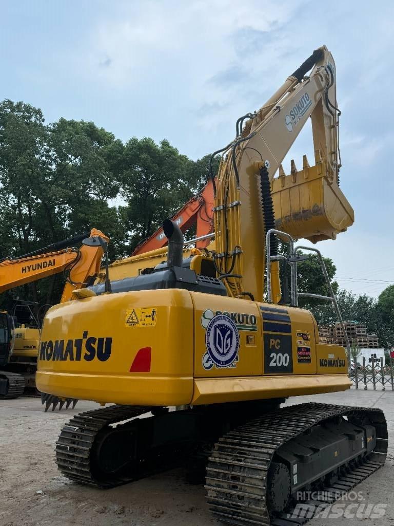 Komatsu PC 200-8 Lánctalpas kotrók