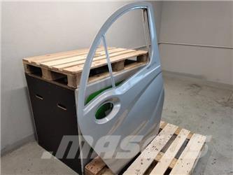 Manitou MLT 741 door Vezetőfülke és belső tartozékok