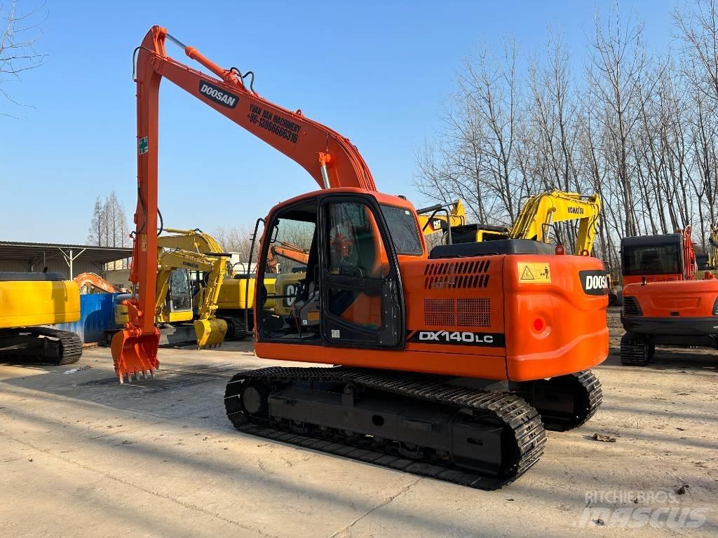 Doosan DX140 Mini kotrók < 7t