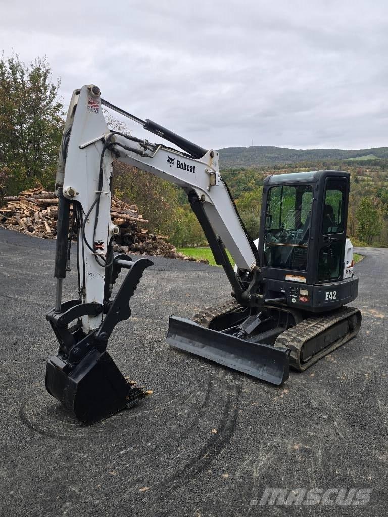 Bobcat E 42 Mini kotrók < 7t