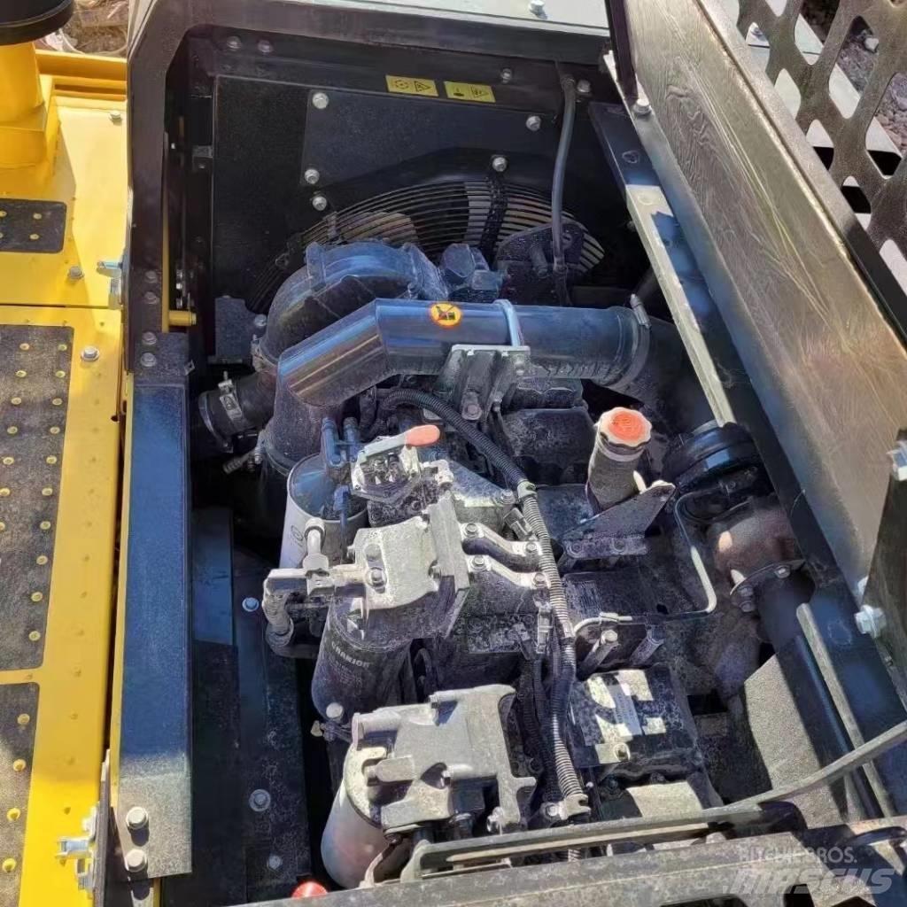 Komatsu PC 450 Lánctalpas kotrók