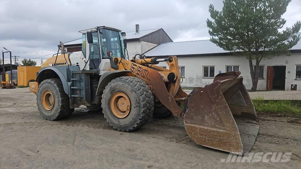 Liebherr L 580 Gumikerekes homlokrakodók