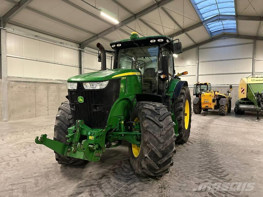 John Deere 7230 R Traktorok