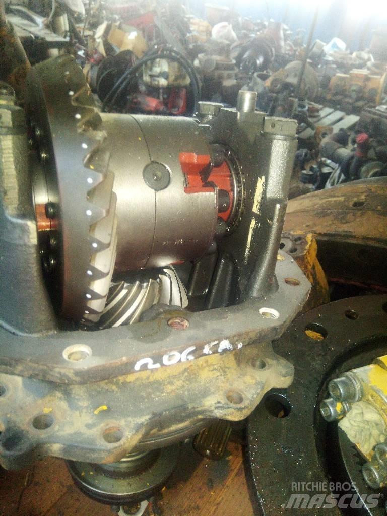 CAT 206 B Tengelyek