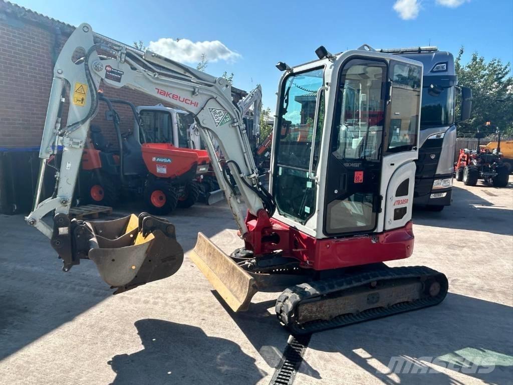 Takeuchi TB 325 R Mini kotrók < 7t
