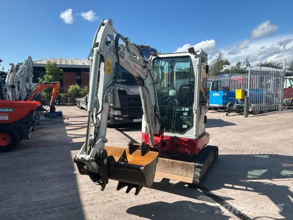 Takeuchi TB 325 R Mini kotrók < 7t