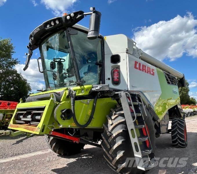 CLAAS TRION 640 Kombájnok