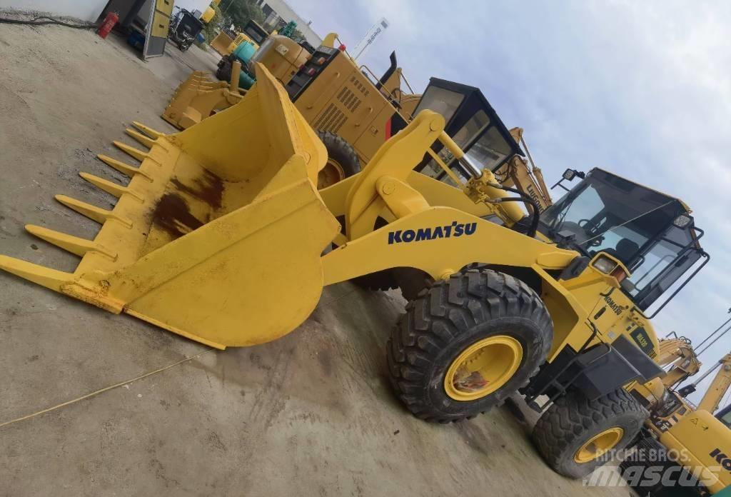 Komatsu WA 320-5 Gumikerekes homlokrakodók