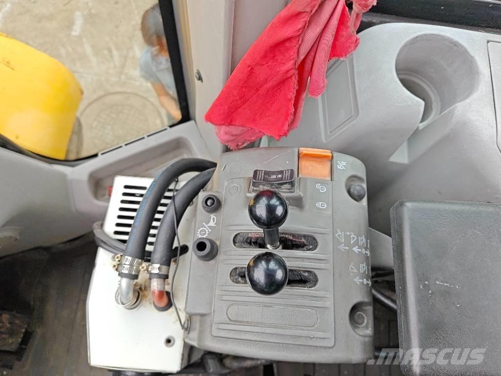 Volvo L 105 Gumikerekes homlokrakodók