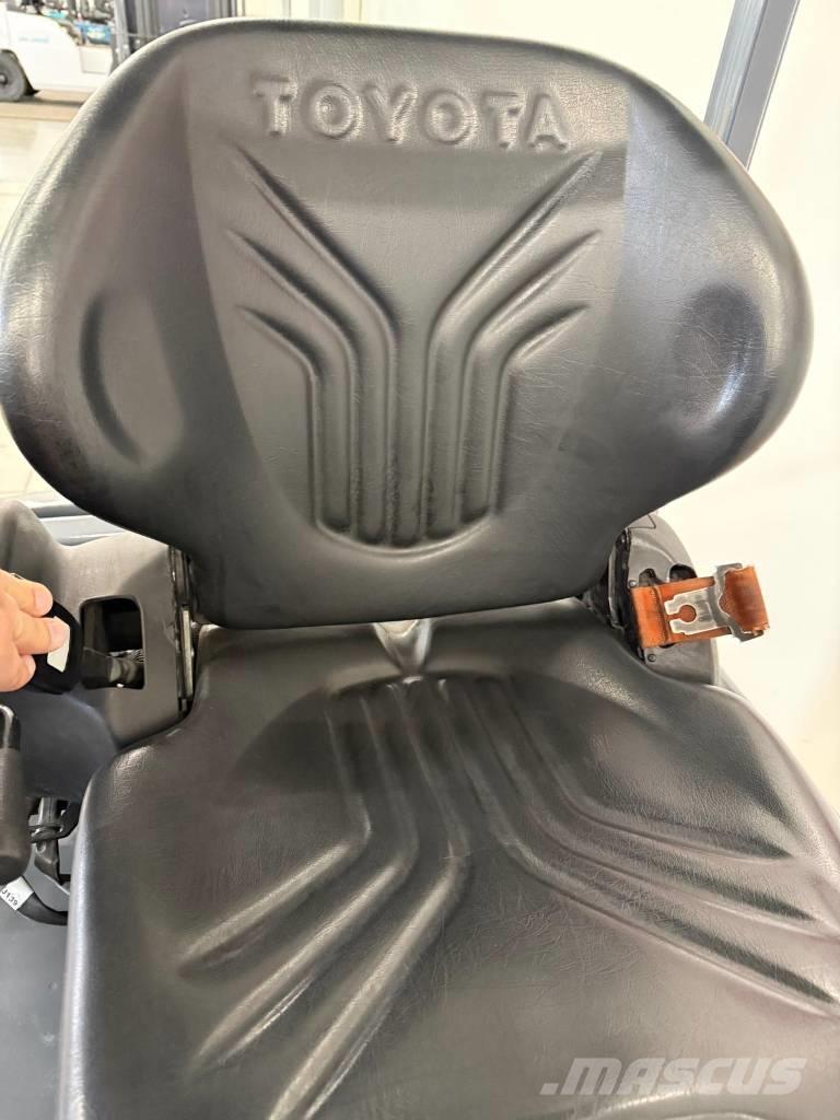 Toyota 11052 - 8FBE16T Elektromos targoncák