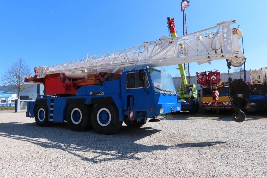 Liebherr LTM 1050-1 Terepdaruk