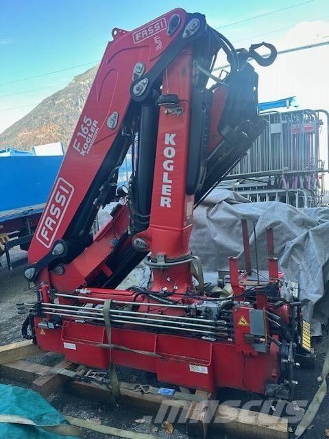 Fassi F 165 Rakodó daruk