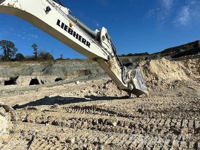 Liebherr R9100 Speciális kotrók