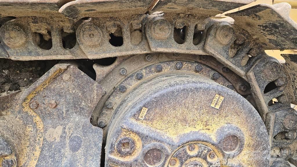 CAT 963 B Lánctalpas homlokrakodók
