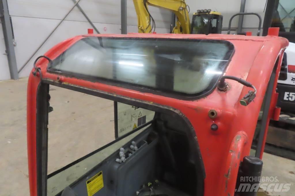 Volvo ECR 88 Vezetőfülke és belső tartozékok