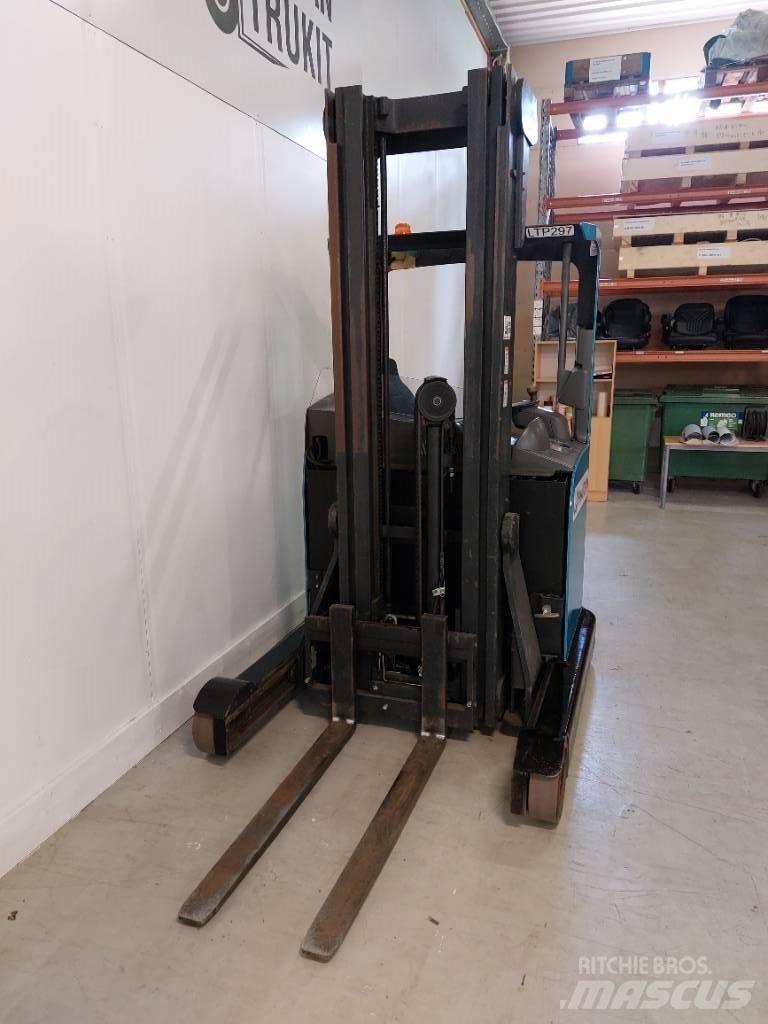 Crown ESR 4500 Tolóoszlopos targonca