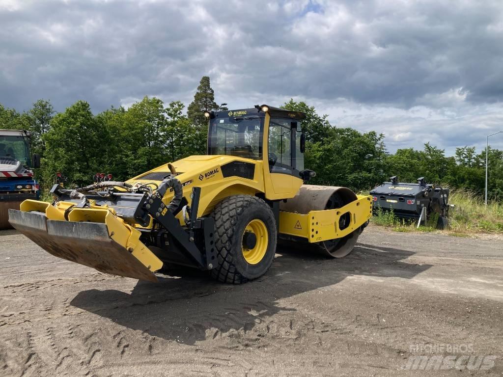 Bomag BW 213 DH-5 Egydobos hengerek