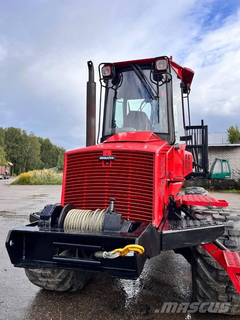 Komatsu 840 TX Kihordók