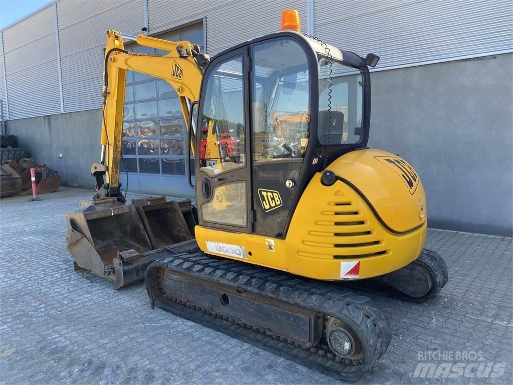 JCB 8060 Gumikerekes kotrók