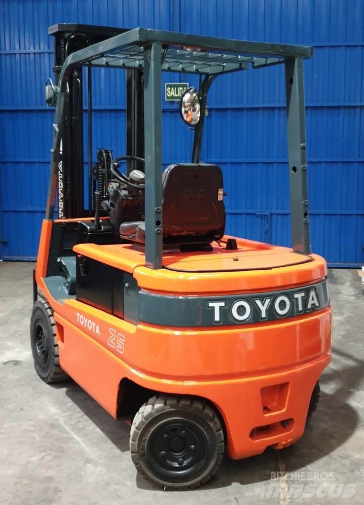 Toyota FBM 25 Elektromos targoncák