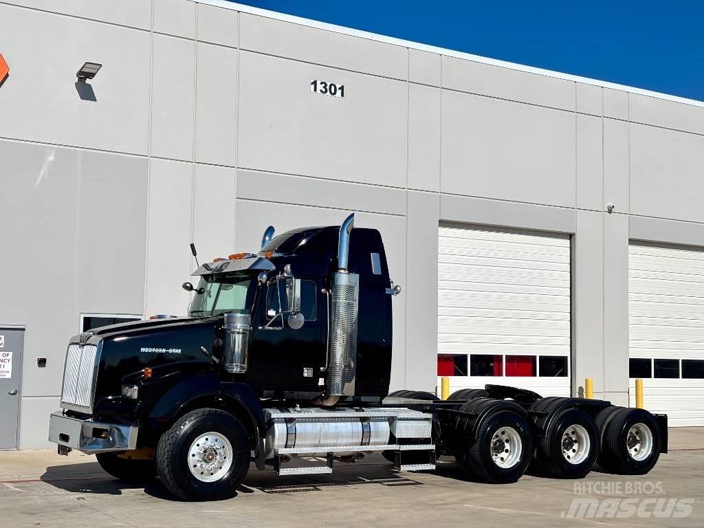 Western Star 4900 FA Nyergesvontatók