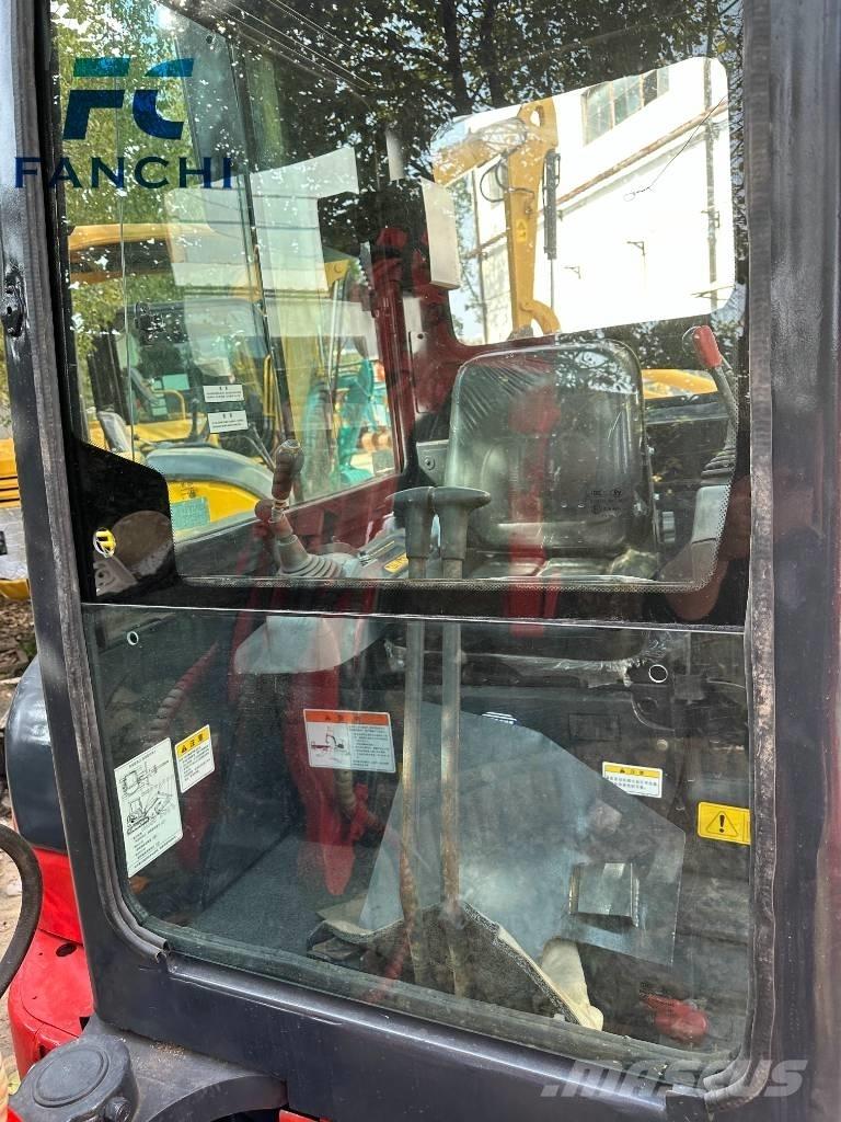 Kubota u35 Lánctalpas kotrók