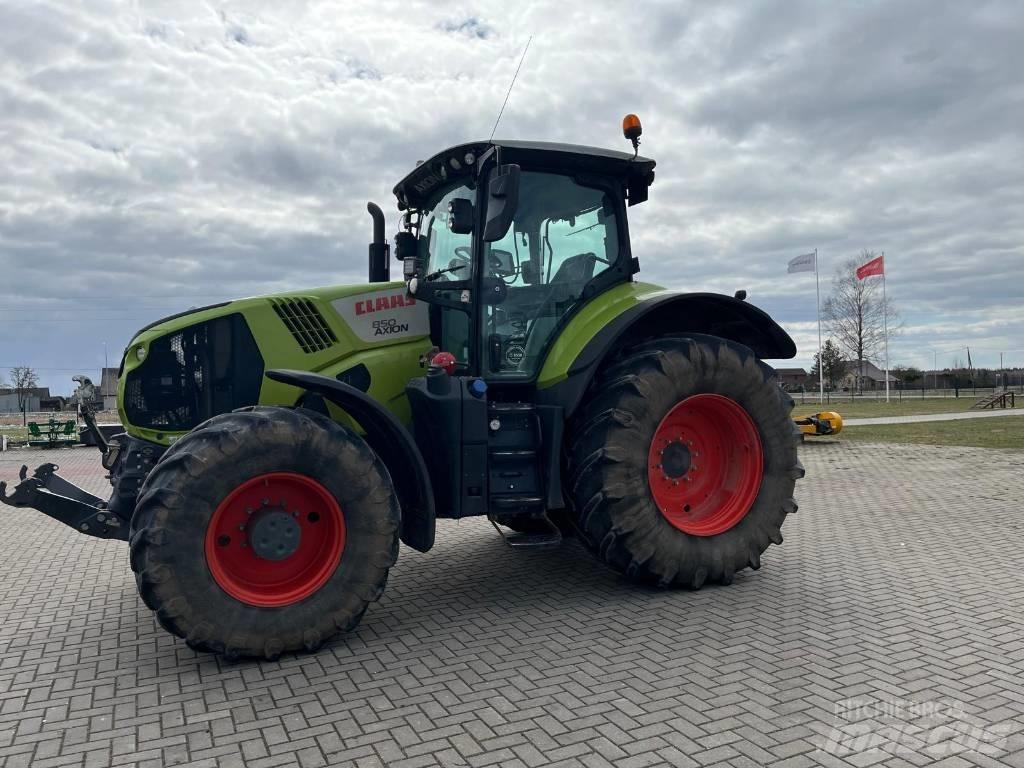 CLAAS Axion 850 Traktorok