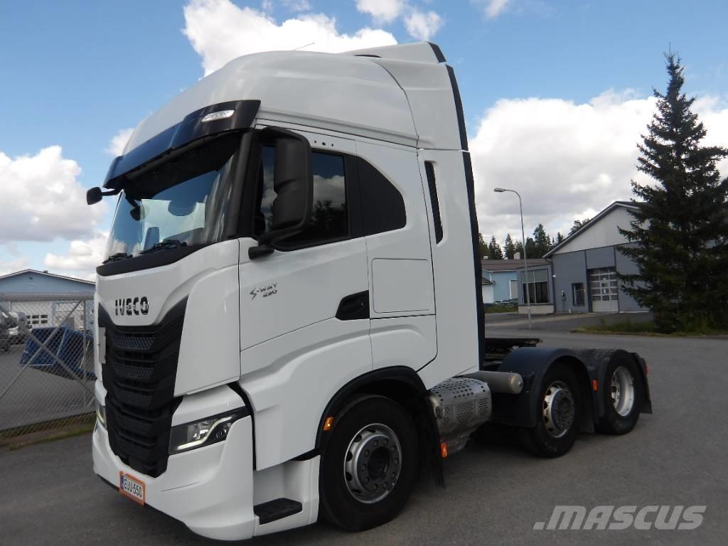 Iveco AS 440 STX Nyergesvontatók