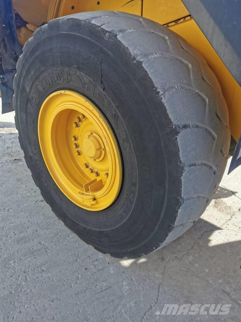 Volvo L110G Gumikerekes homlokrakodók