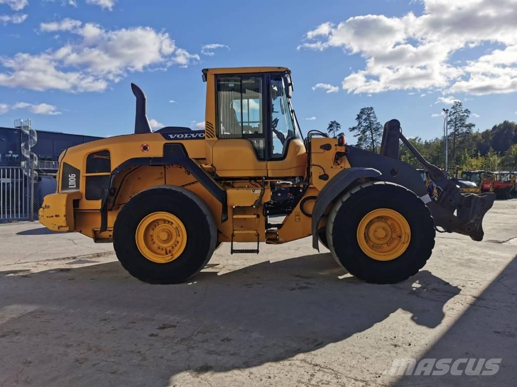 Volvo L110G Gumikerekes homlokrakodók