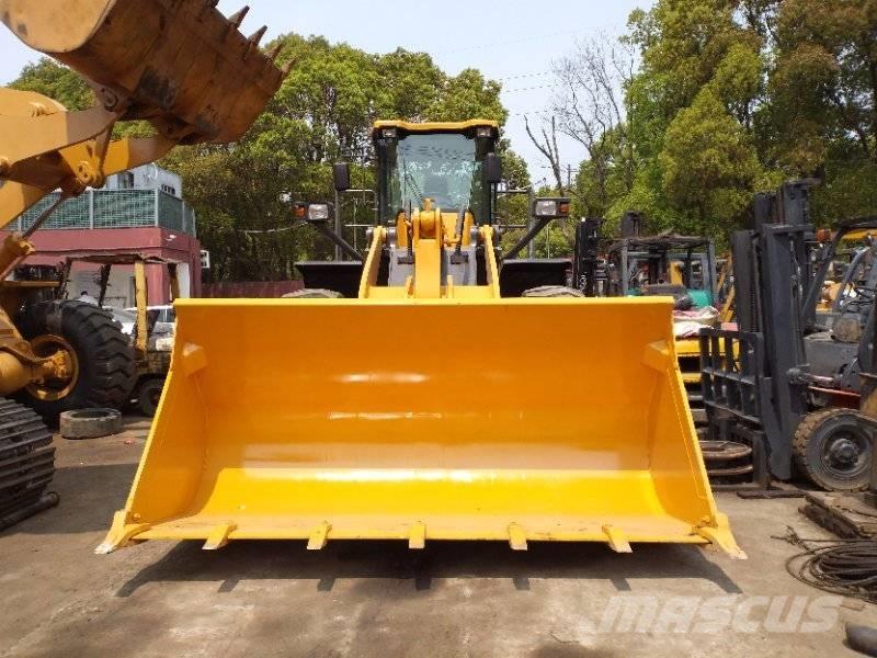 SDLG LG 956 L Gumikerekes homlokrakodók