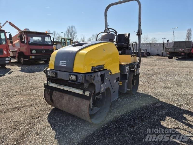 Dynapac CC1200 Ikerdobos hengerek