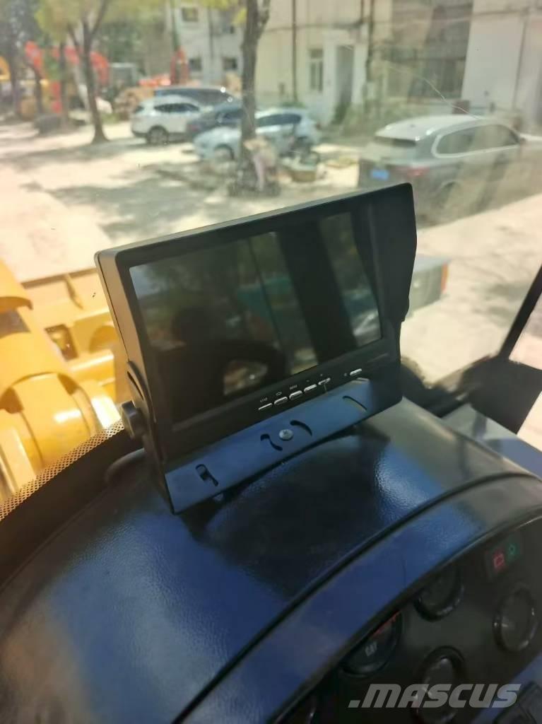 CAT 966 H Gumikerekes homlokrakodók