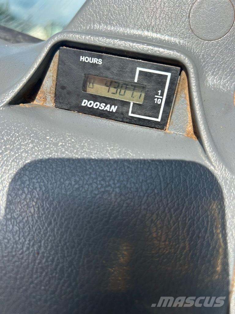 Doosan DX140 LC-7 Lánctalpas kotrók