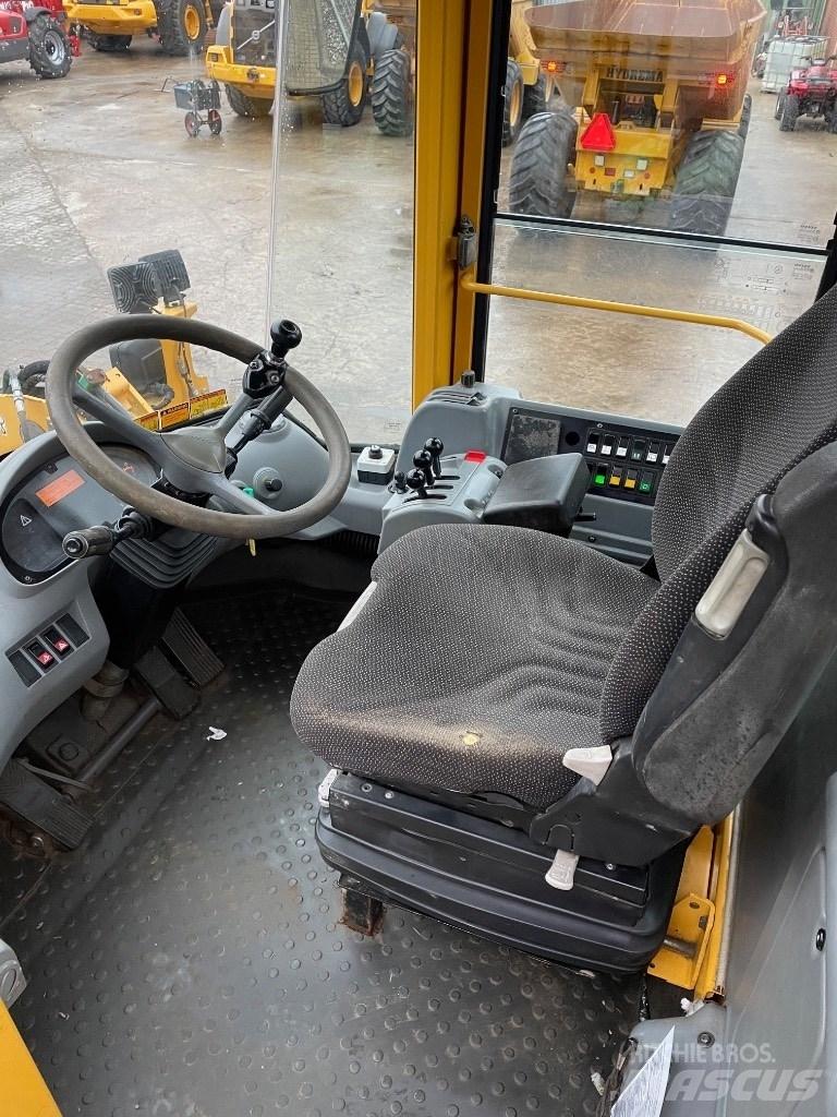 Volvo L60E Gumikerekes homlokrakodók
