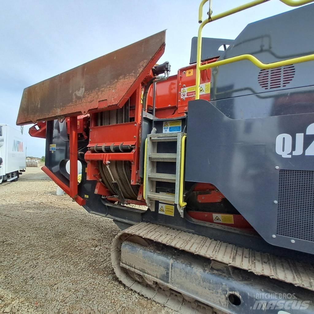 Sandvik QJ241 Mobil törőgépek