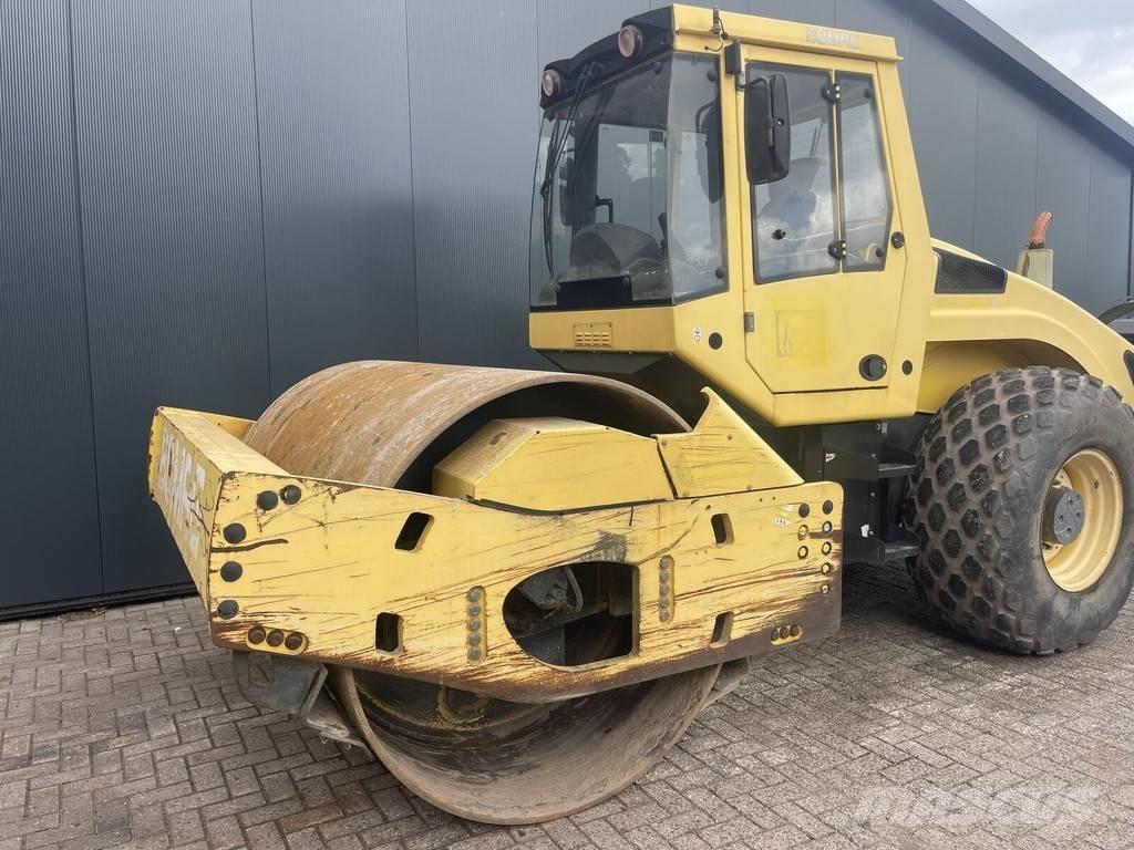 Bomag Bw 213 Pneumatikus kerekes hengerek