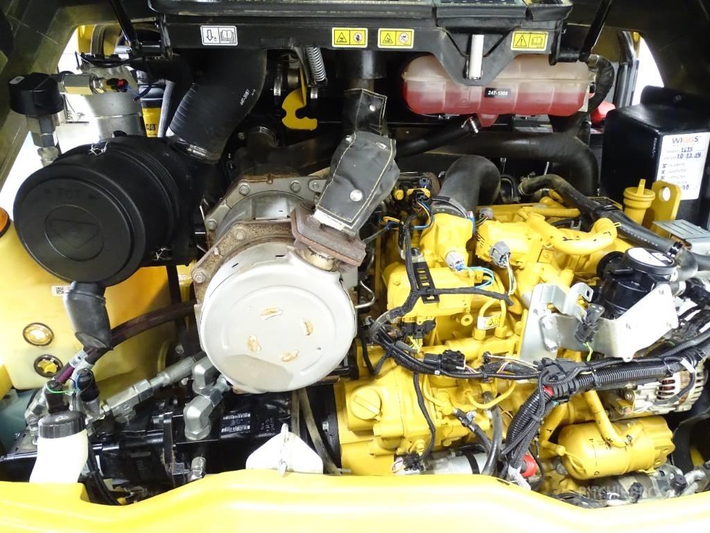 CAT 908M Gumikerekes homlokrakodók