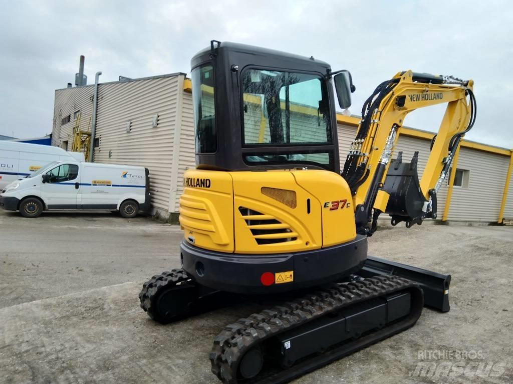 New Holland E37C Mini kotrók < 7t