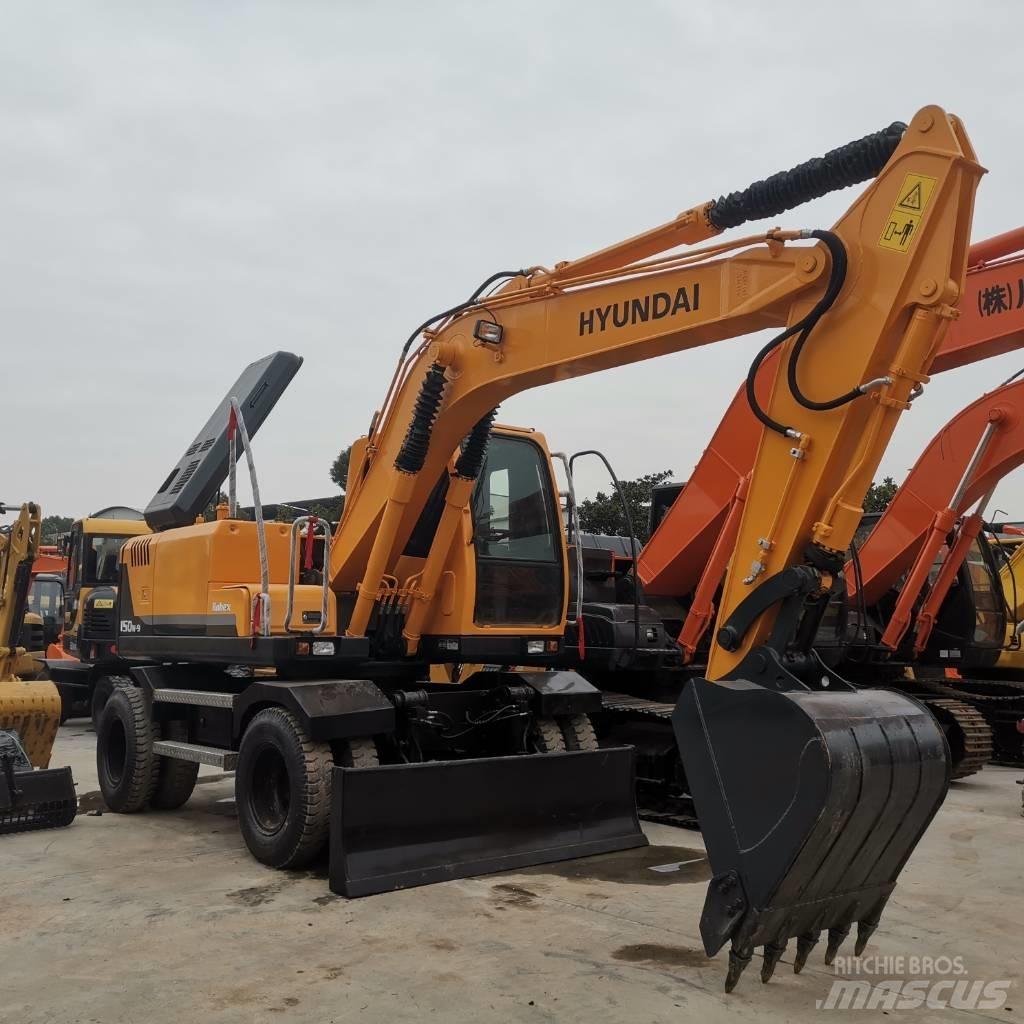 Hyundai R 150W Gumikerekes kotrók