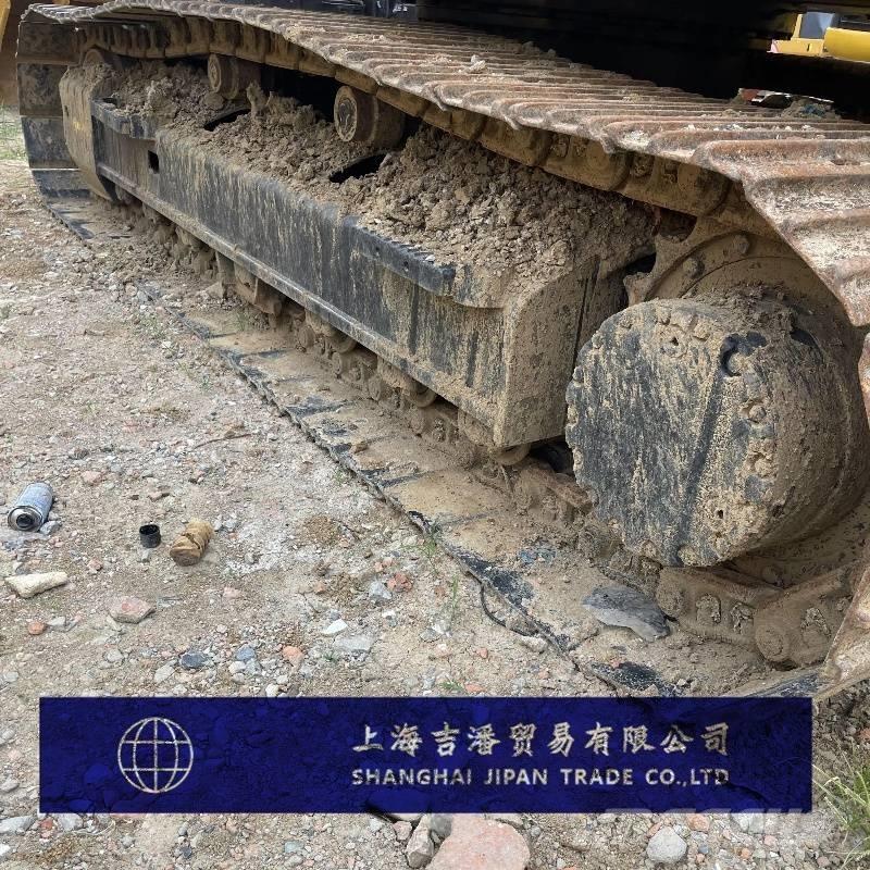 CAT 315 D Közepes (midi) kotrók 7 t - 12 t