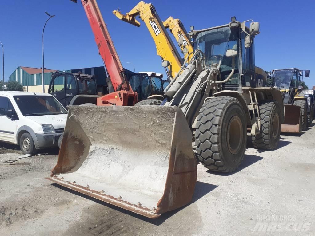 CAT 930 G Gumikerekes homlokrakodók