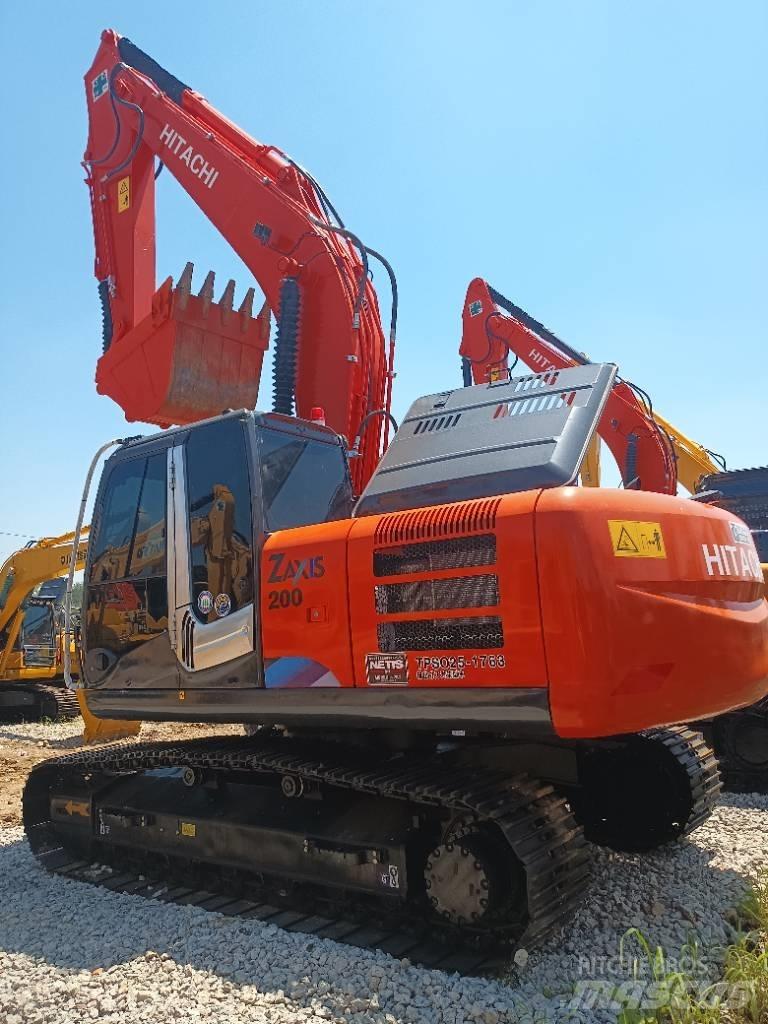 Hitachi ZX 200 Közepes (midi) kotrók 7 t - 12 t