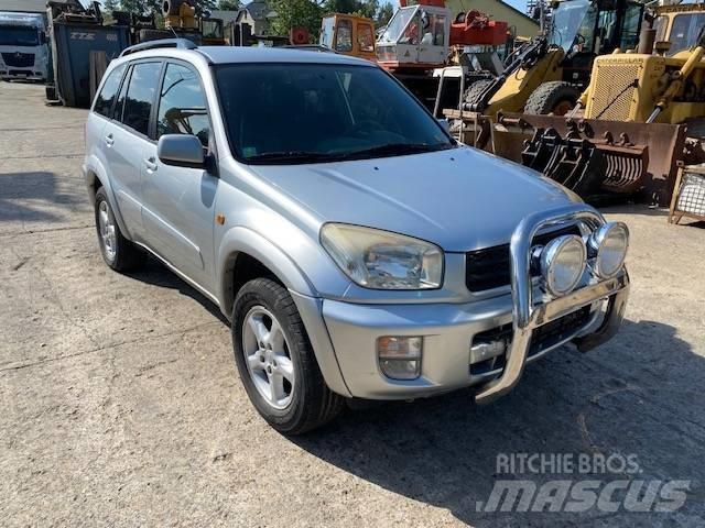Toyota RAV-4 Kistehergépjárművek